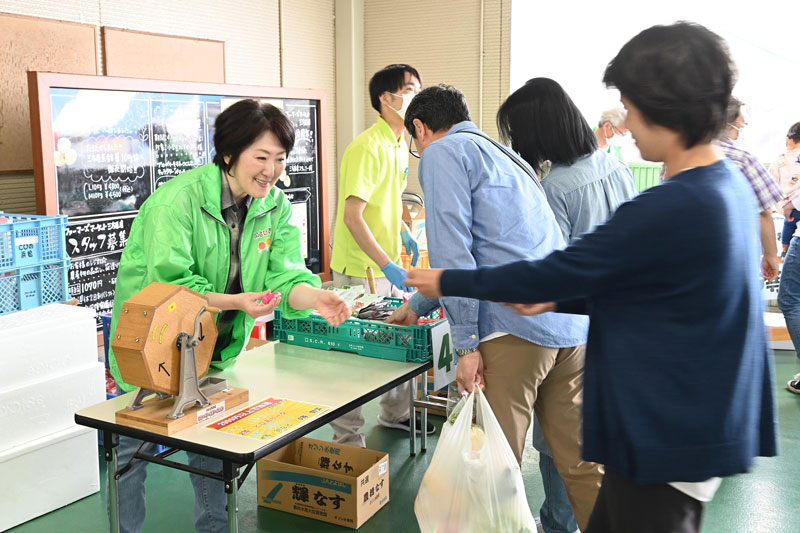 ファーマーズマーケット三方原店で２０周年祭を開催