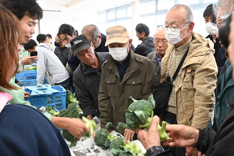 洋菜類 出荷目ぞろい会を開催