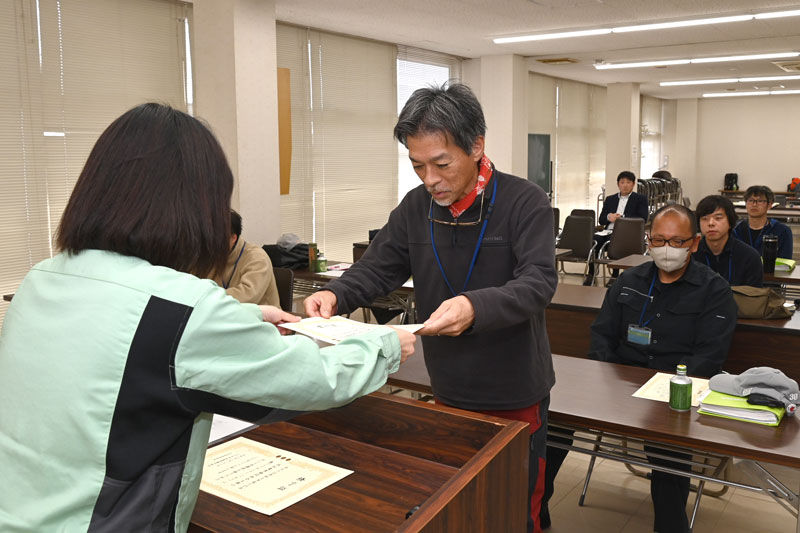 「パセリの楽園」修了式を開催